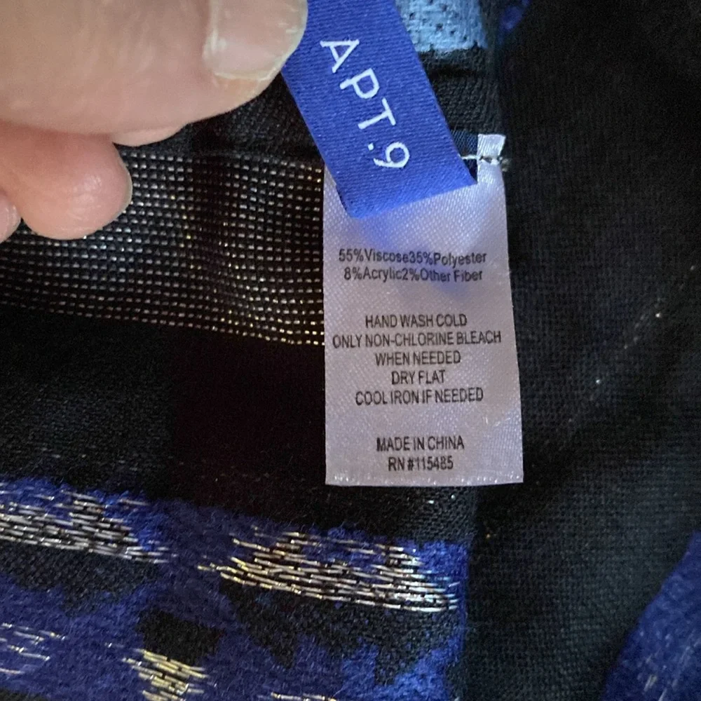 Apt 9 Tube 🧣 Scarf